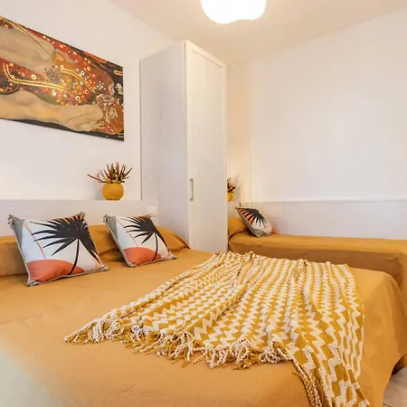 Apartament Pool View With Private Enclosed Garden Bibione