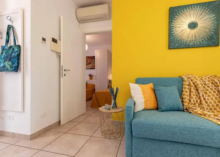 Pool View With Private Enclosed Garden Apartament Bibione