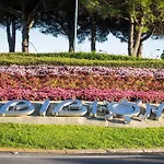 Appartamento Pool View With Private Enclosed Garden Bibione