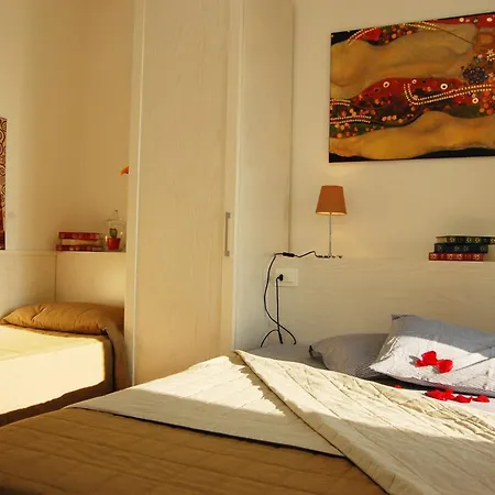 Apartment Pool View With Private Enclosed Garden *