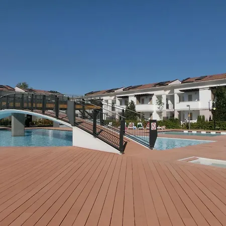 Pool View With Private Enclosed Garden * Bibione